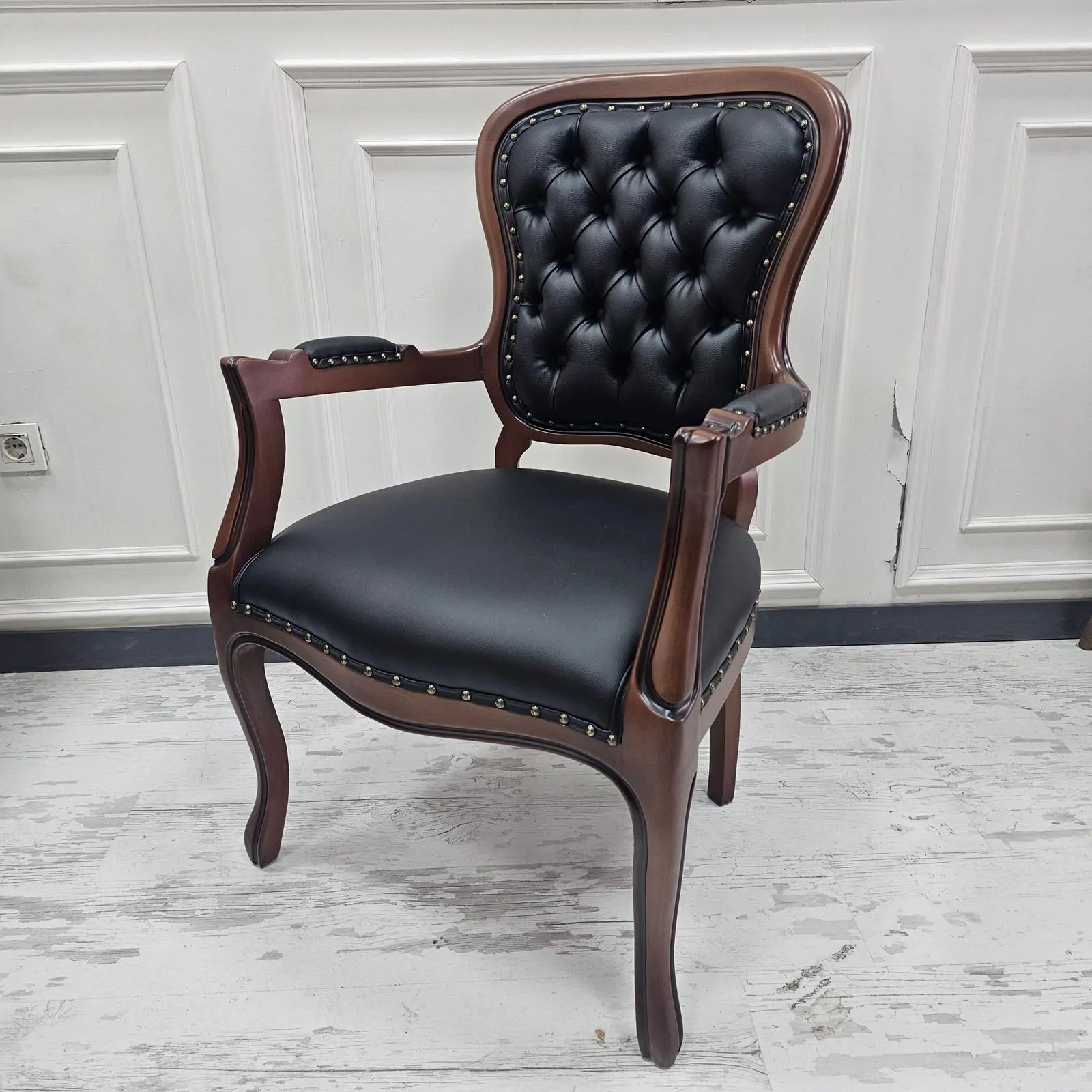 HASAGAÇ Mira Classic Quilted Armchair | Black Leather Look Single Sofa with Wooden Frame