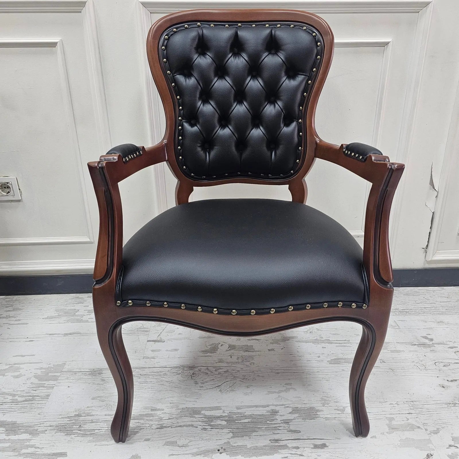 HASAGAÇ Mira Classic Quilted Armchair | Black Leather Look Single Sofa with Wooden Frame