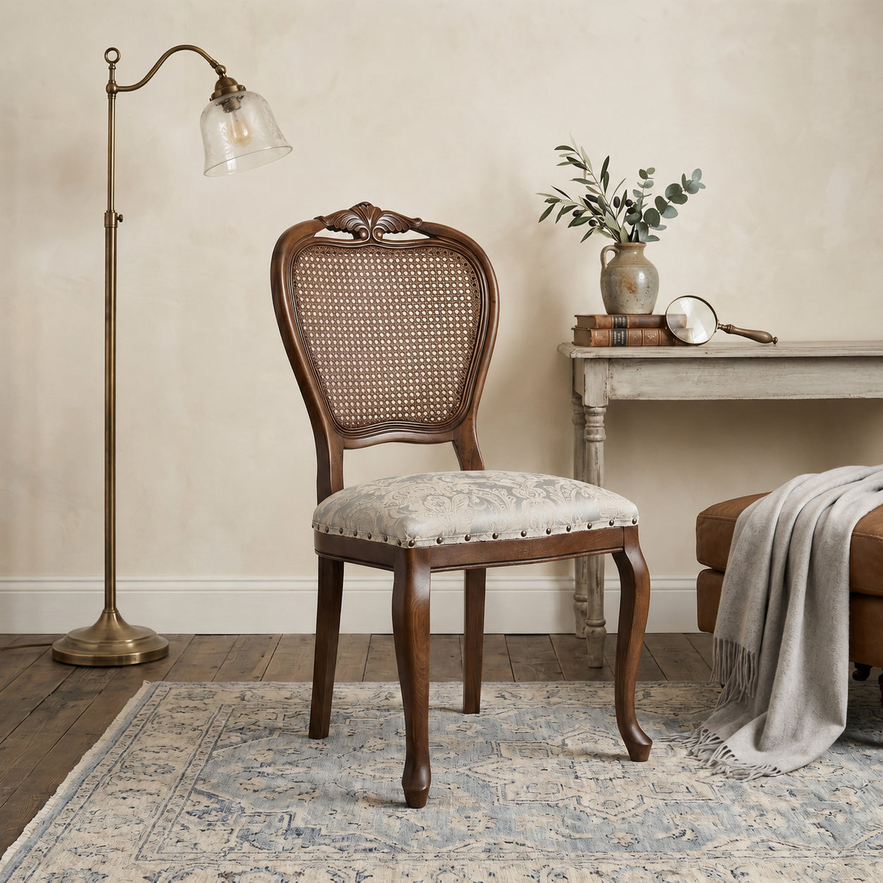 HASAGAC Rende Classic Chair - Vizon Wood with Rattan Details